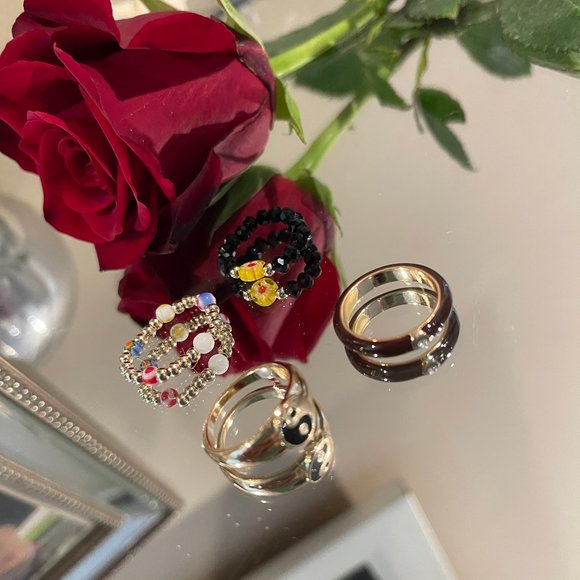 Atterri Stacking Rings Size 7 Set of 4 Gold Tone Brand New - Picture 4 of 10